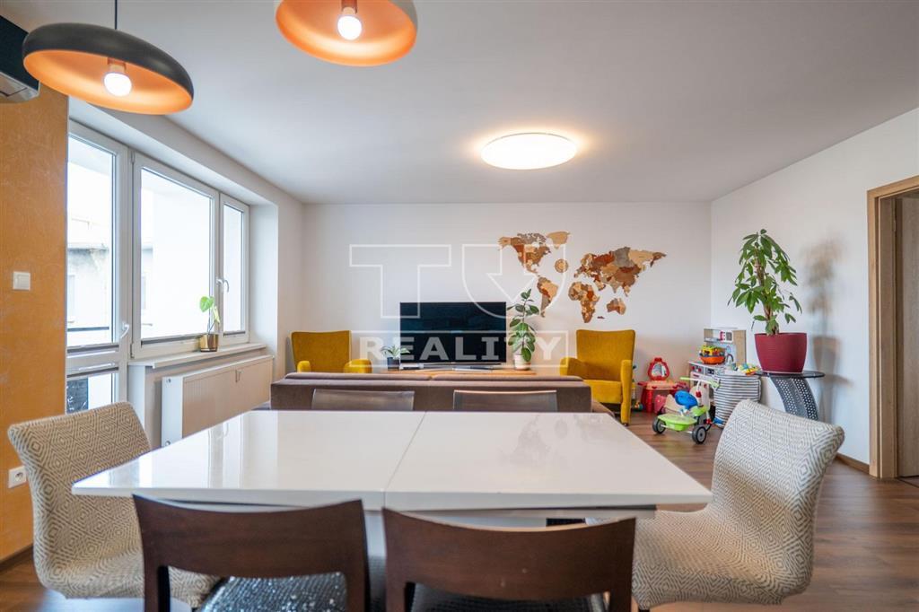 TOP PONUKA - Moderný 3-izbový byt na Štefánikovom... - 2
