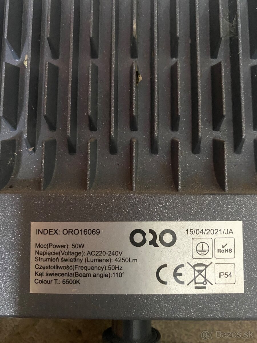 LED reflektor s pohybovým senzorom - 2