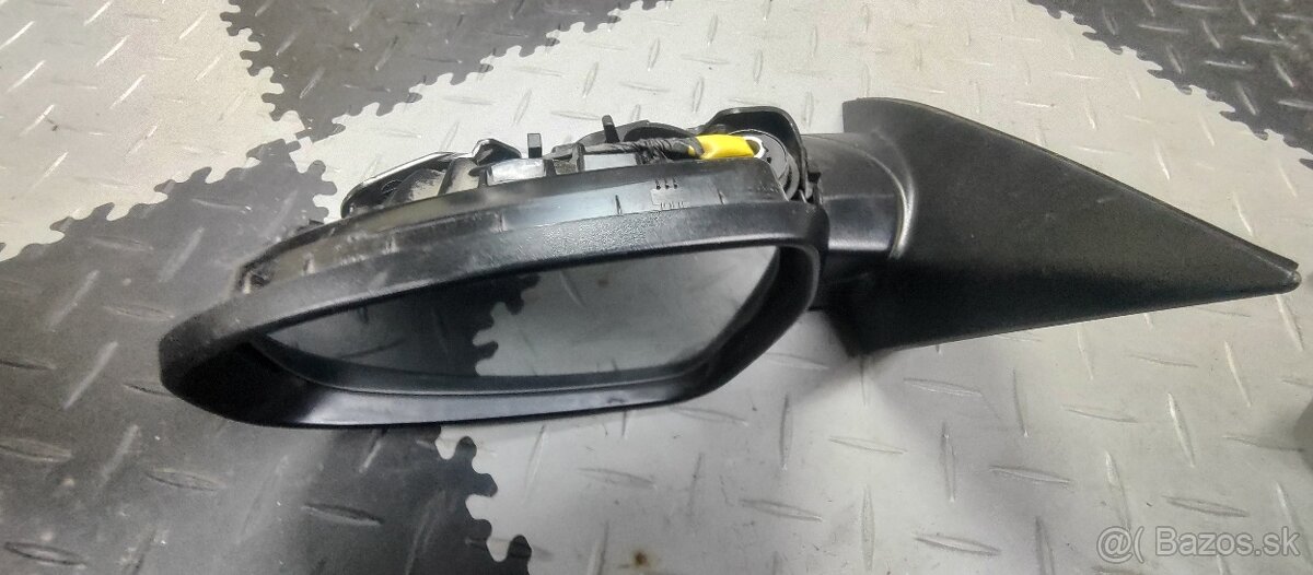 Kia Ceed 3 III CD Land Cruiser 120- zrkadlo antena osvetleni - 2