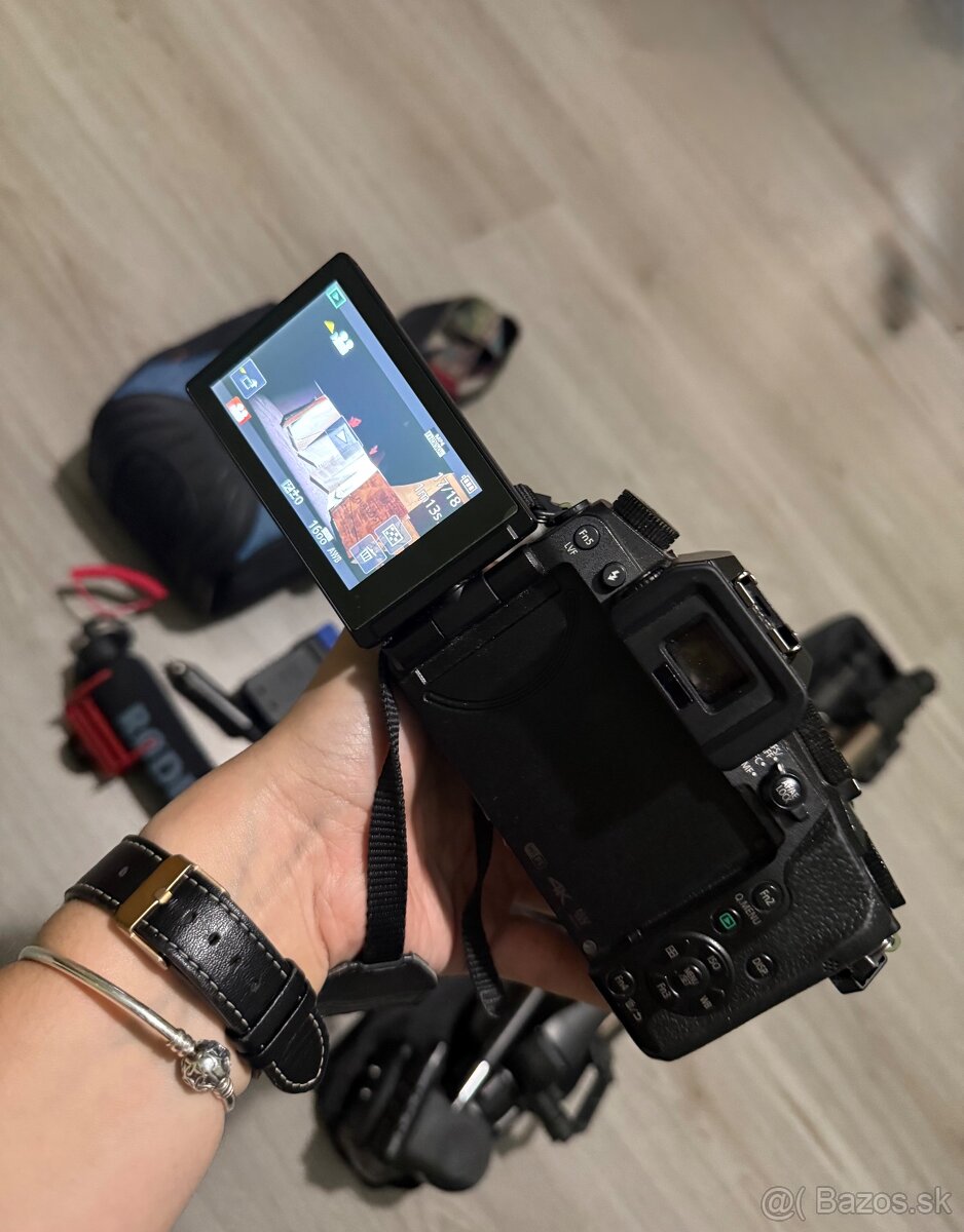 Panasonic Lumix G7 s príslušenstvom - 2