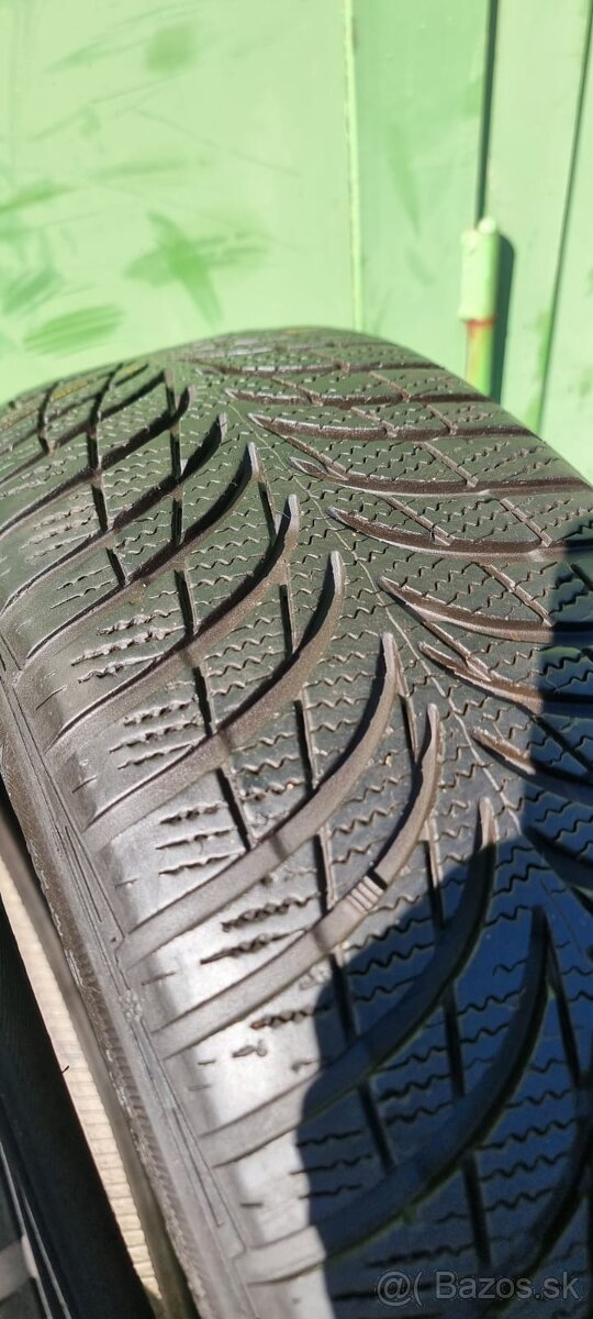 Zimné pneumatiky goodyear 195/55R16 - 2