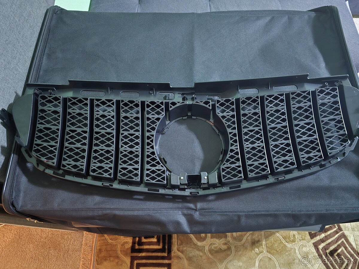 Mercedes predna maska - 2