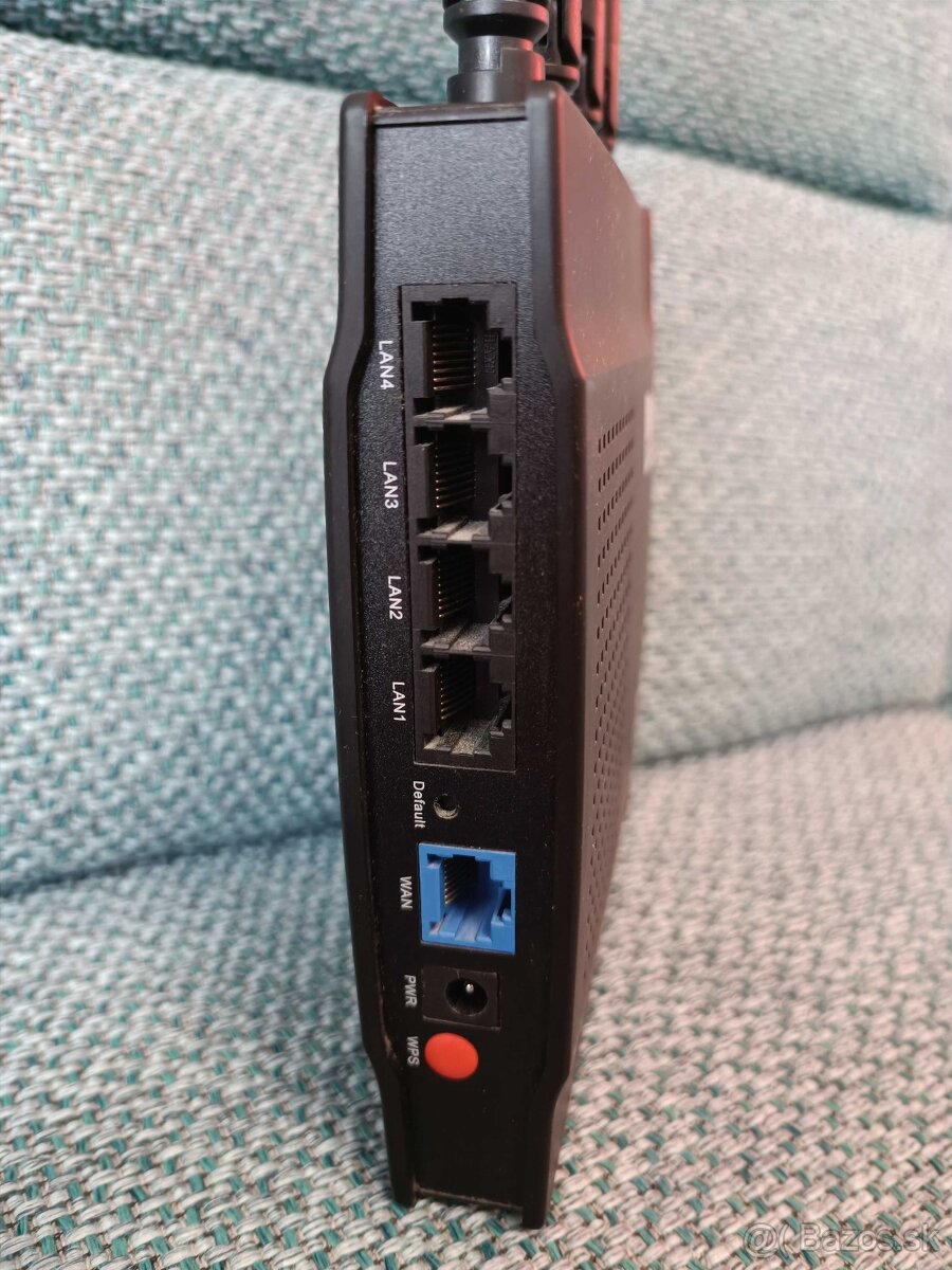 Predam WiFi router Netis WF2780 - 2