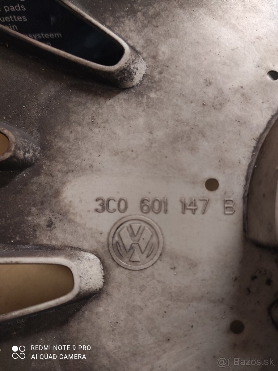 Kryt kolies Volkswagen R16 - 2