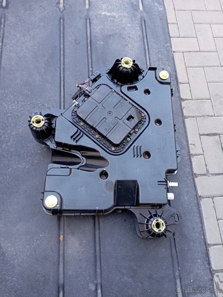 Adblue nádrž PSA - 2