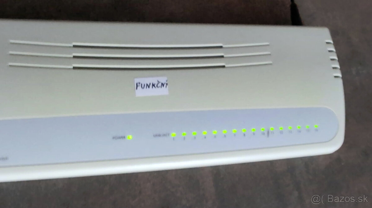 100mbit 16 port switch Micronet SP616B - 2