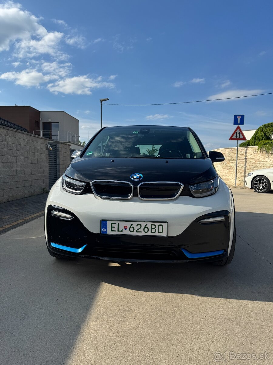 BMW i3s 120Ah, r.2022, Adaptív LED/Temp., Kamera, Vyhr.sedad