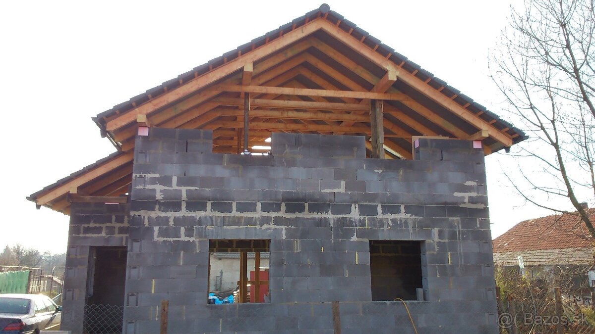 Strechy tesárske pokrývačské práce zateplovanie - 2