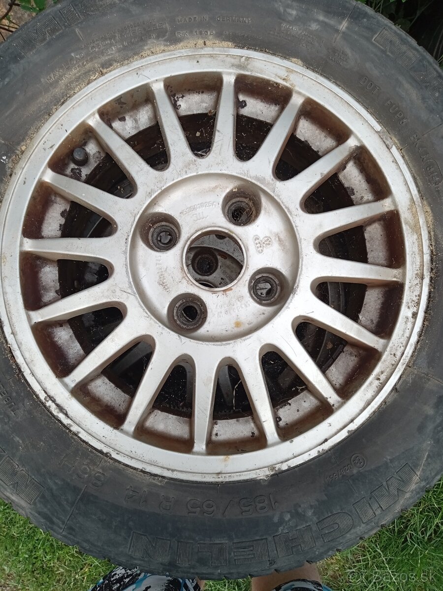 Elektróny Audi 100 - 2