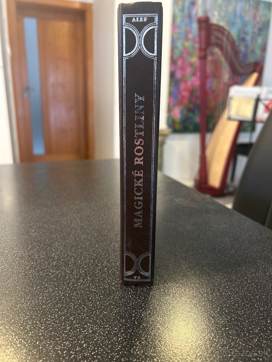 Predám knihu Magické rostliny - 2