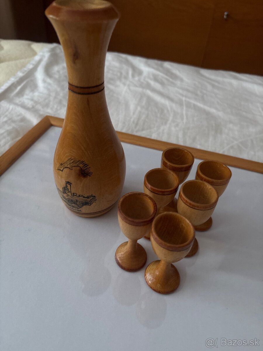 Drevené poháriky a váza - 2