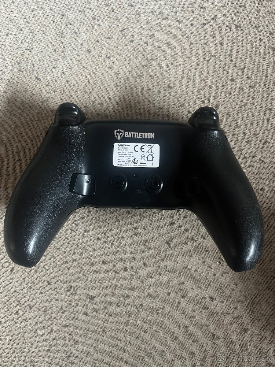 Nhl 23 plus dva ovladace - 2