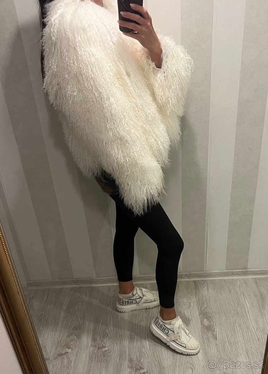 Kozuch z mongolskej ovce - 2