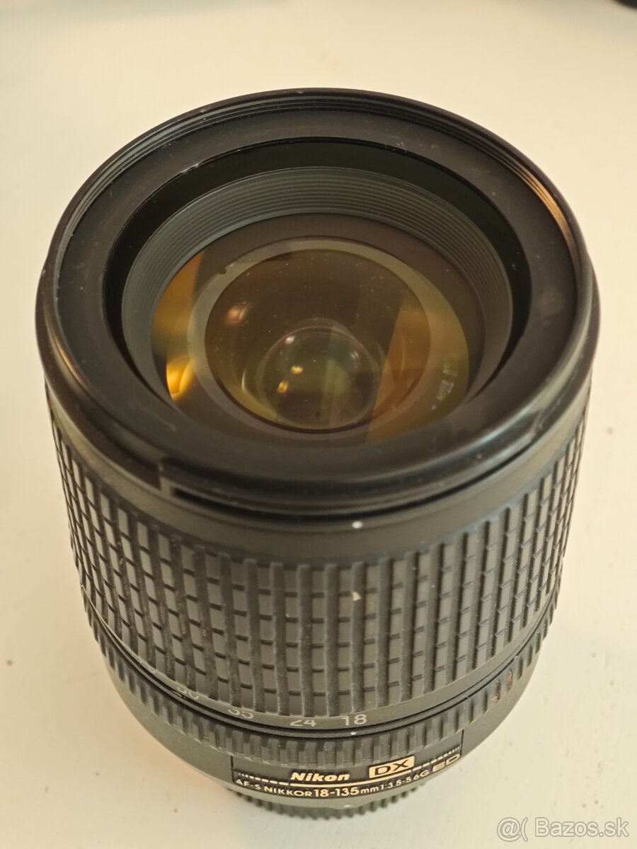 objektív AF-S DX Nikkor 18–135 mm - 2