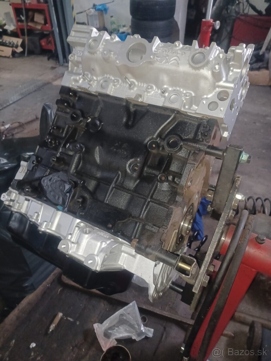 Predám motor Peugeot Boxer 2.2 - 2