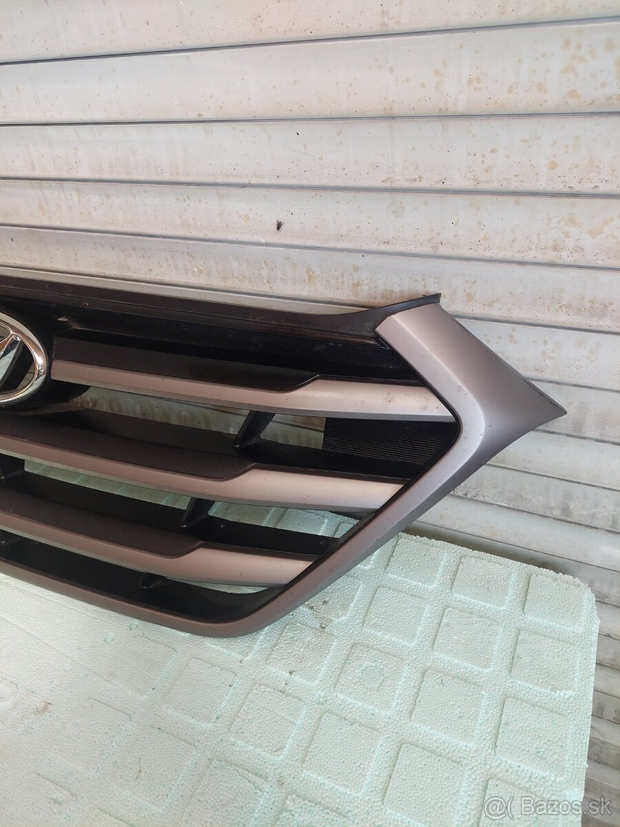 Hyundai Tucson 3 maska celo vrchný diel absorber naraznika - 2