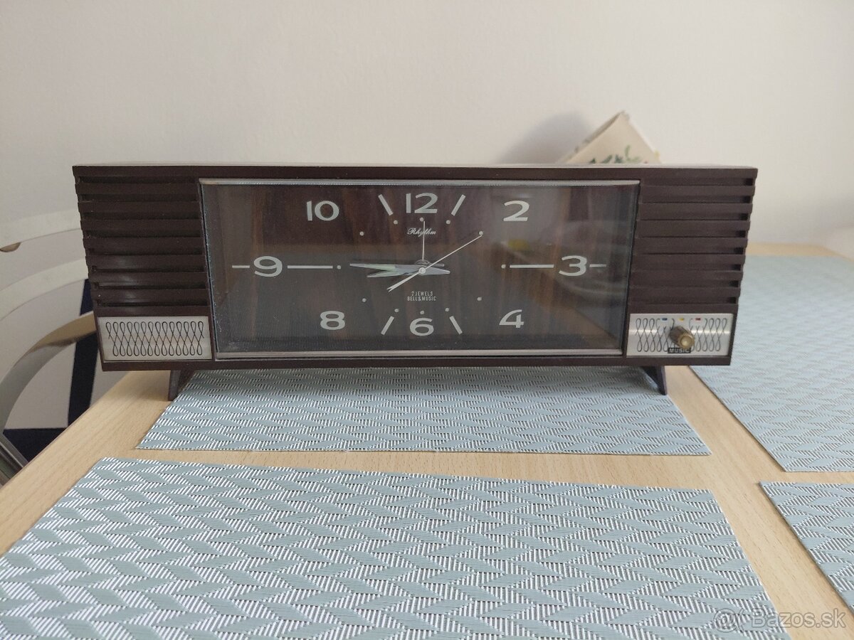 Zberateľské retro hodiny - 2