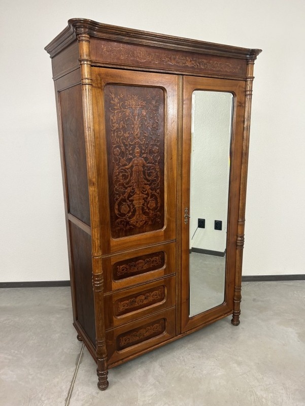 Dvojdverová šatníková skriňa so zrkadlom J&J - 2