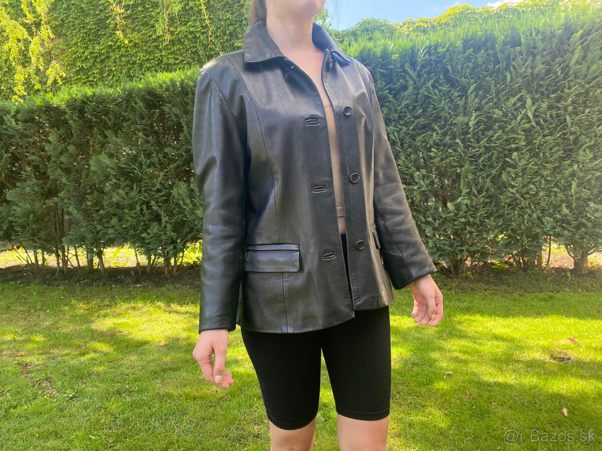 Dámsky/dievč. čierny kožený krátky kabatik-sako, veľkosť S - 2