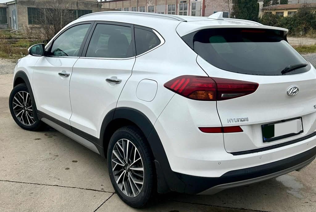 Hyundai tucson - 2