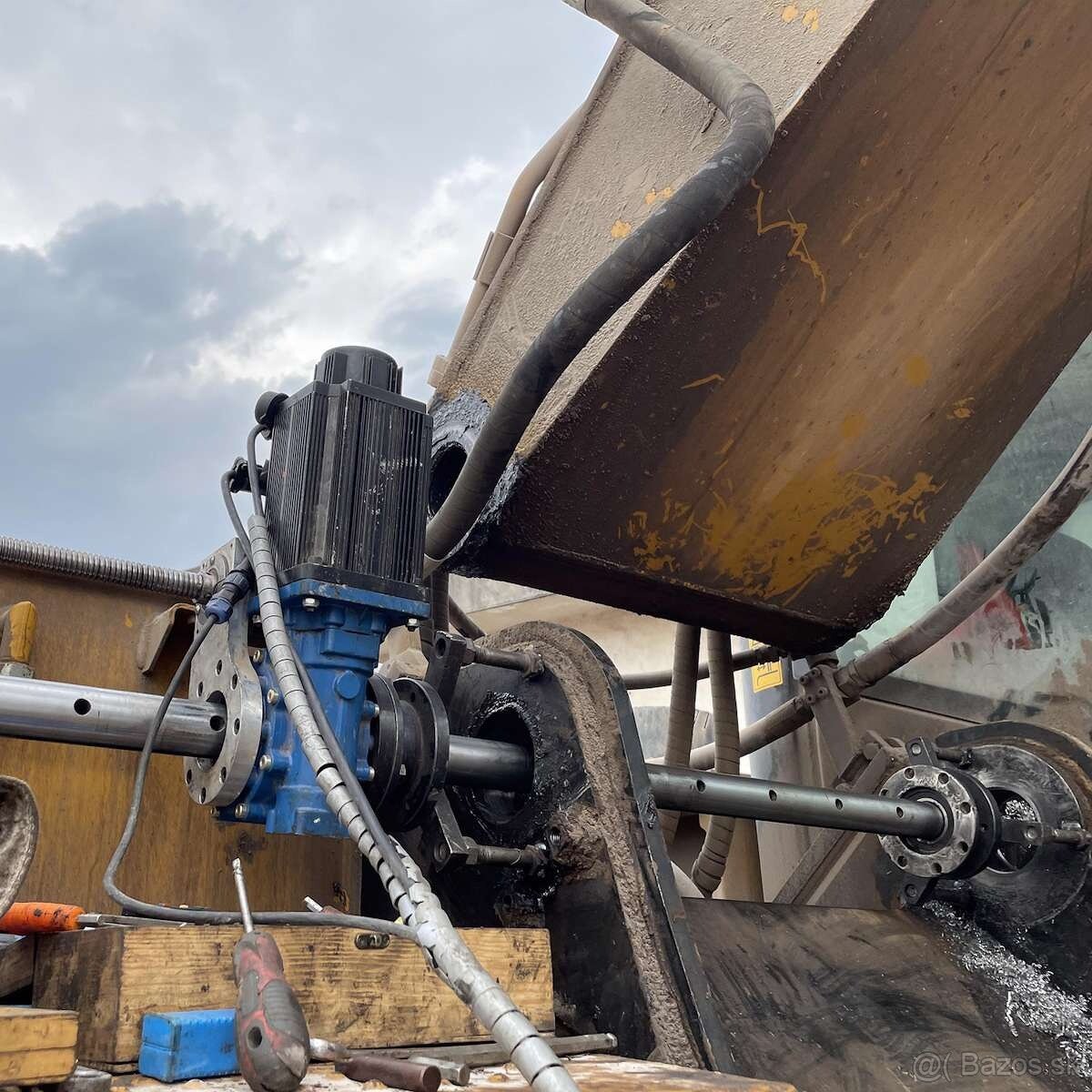 mobilna vyvrtavačka dier - 2