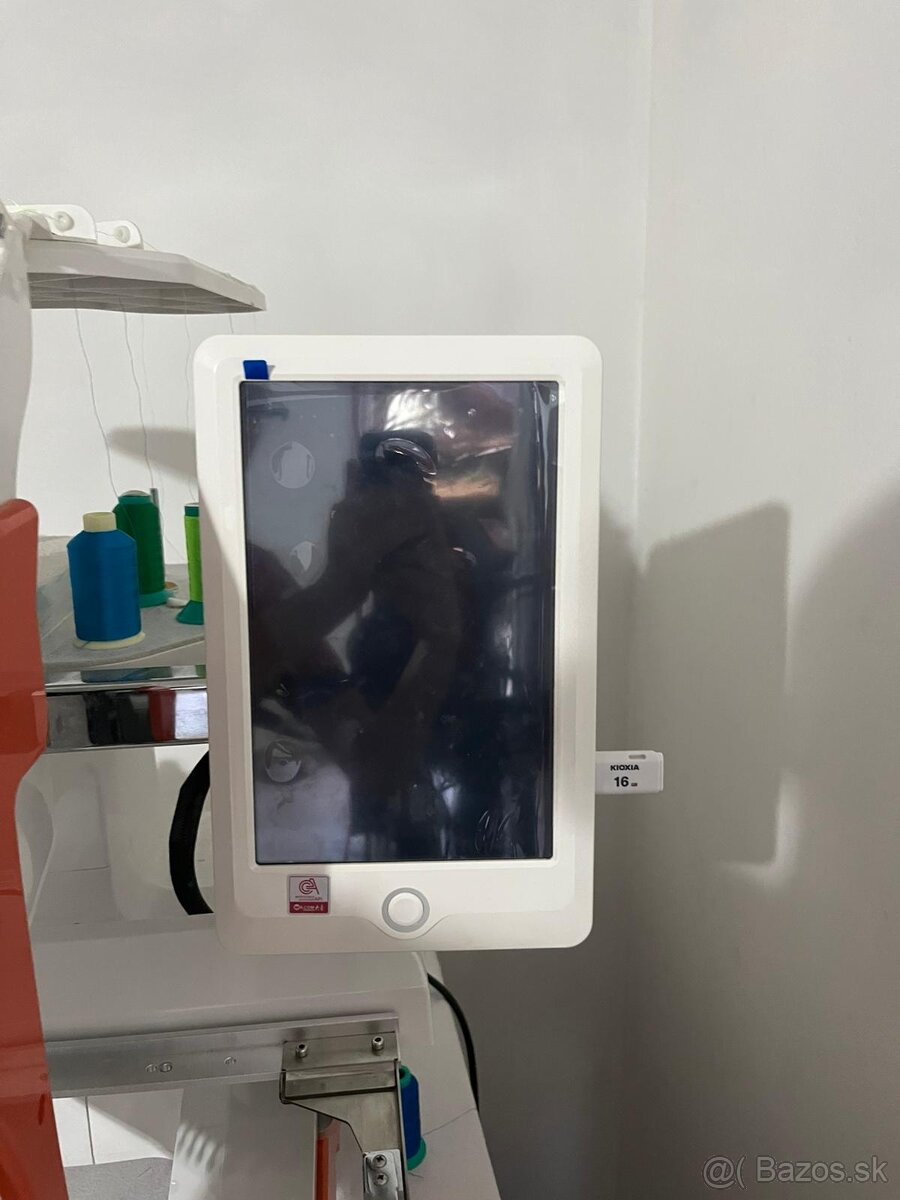 Vyšivaci stroj DISON - 2