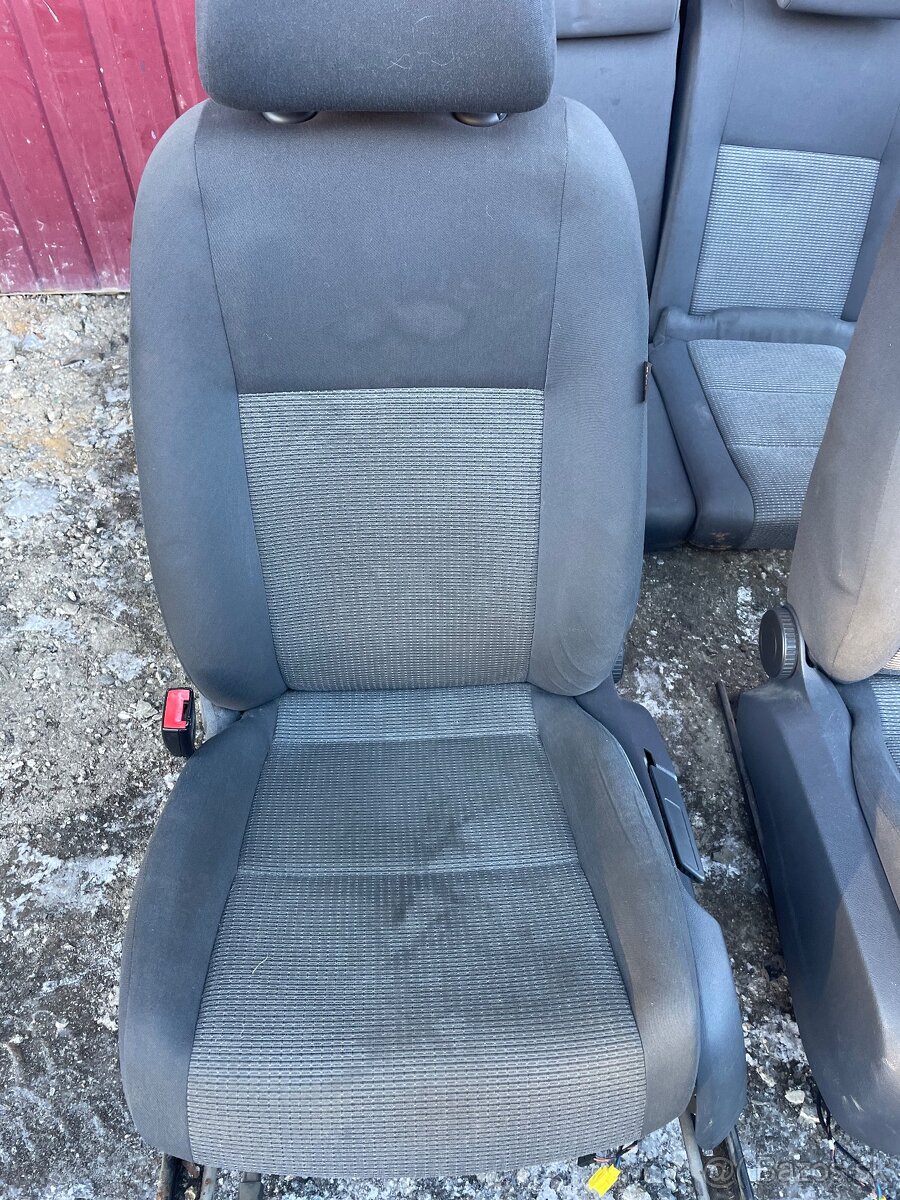 Golf 5 combi sedačky - 2