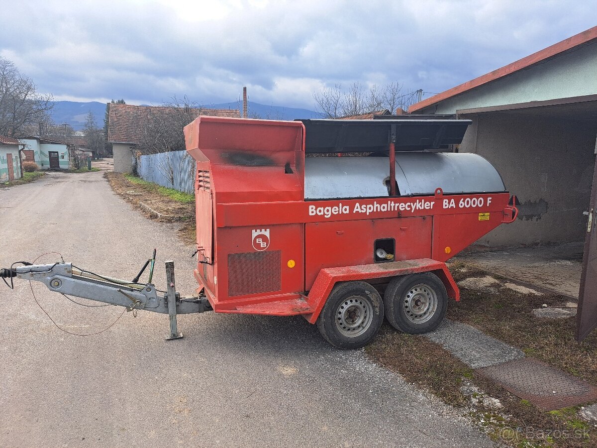 Recyklátor asfaltu - 2