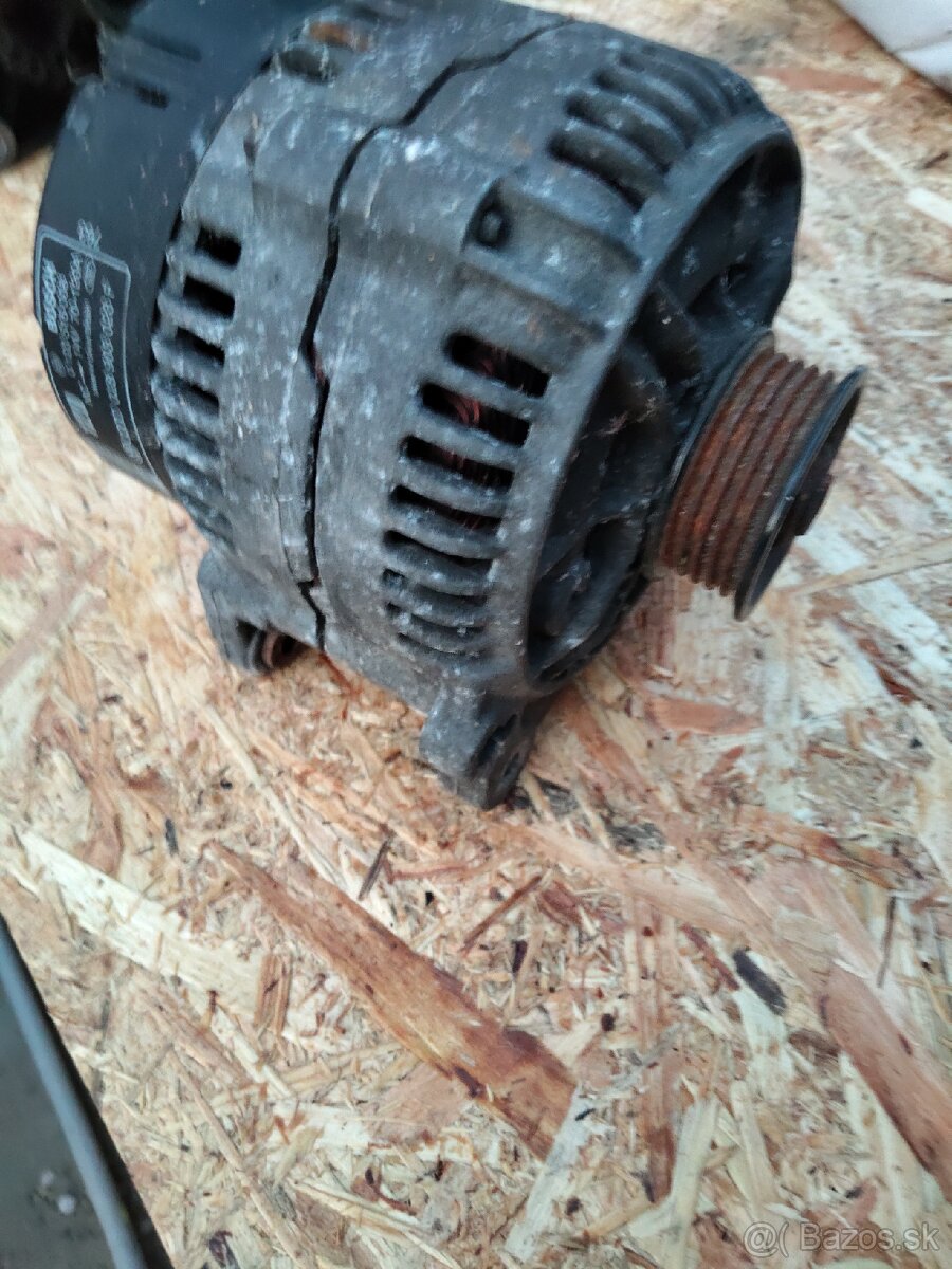 Alternátor Audi - 2