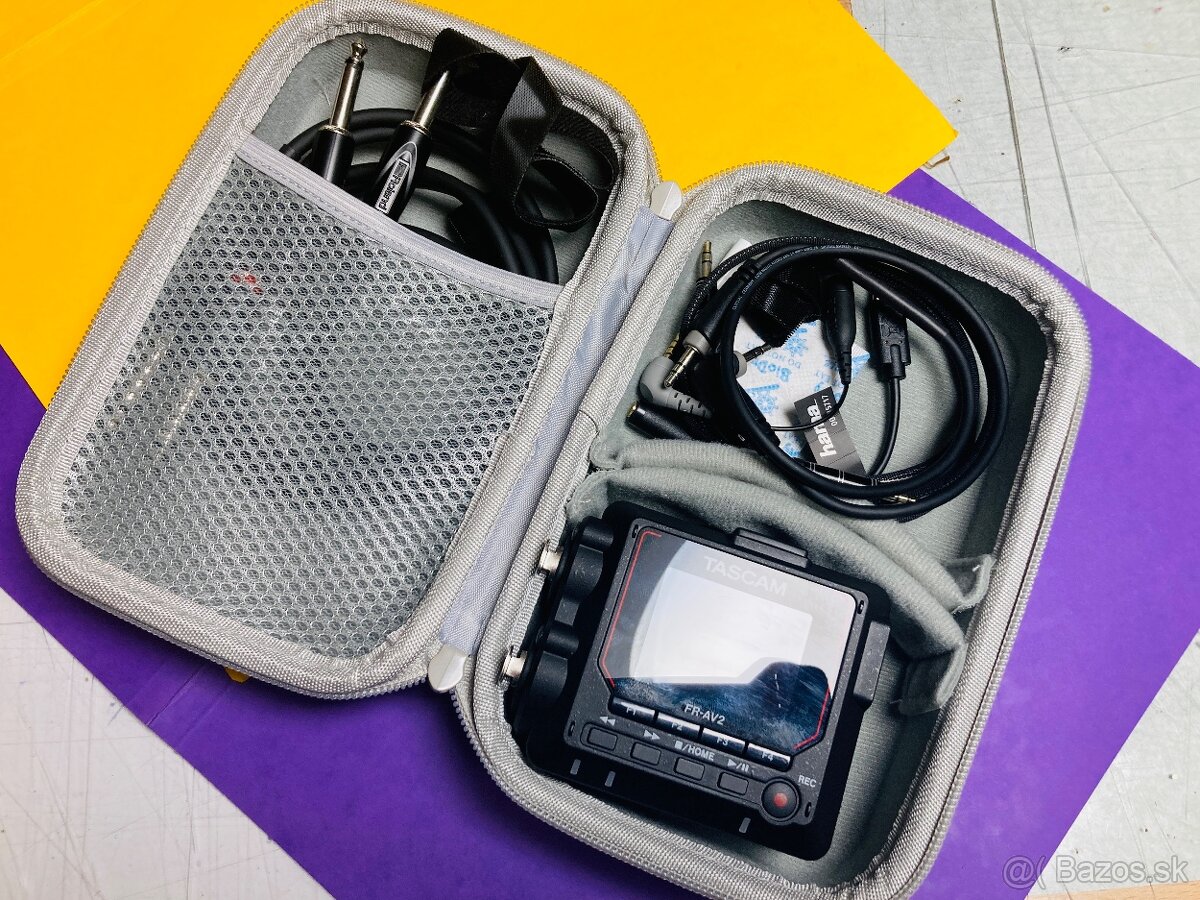 Rekordér Tascam FR-AV2 - 2