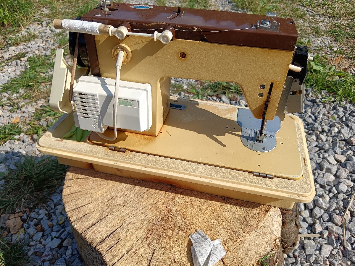 predám Šijací stroj Veritas model 8014/40 - 2