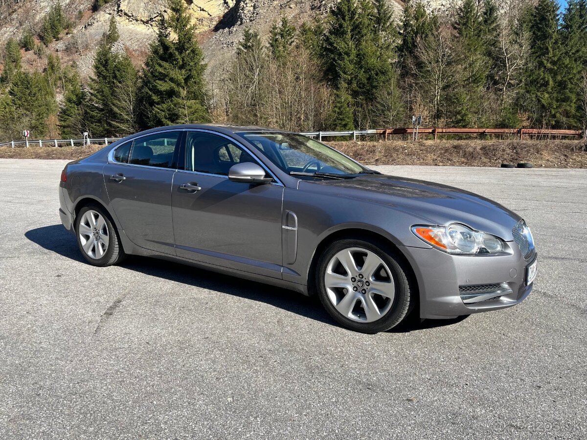 Jaguar XF 3,0D Portfolio - 2