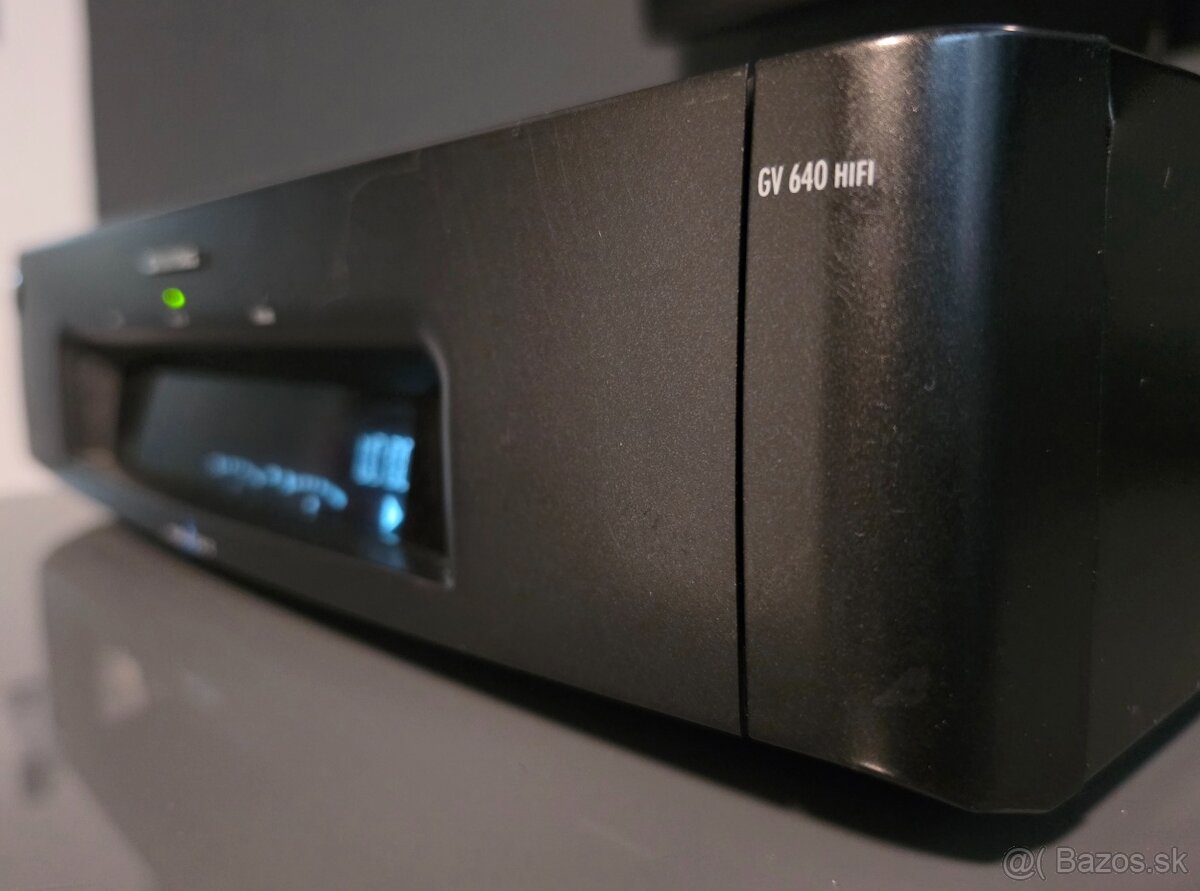 Videorekordér Grundig GV640 - 2