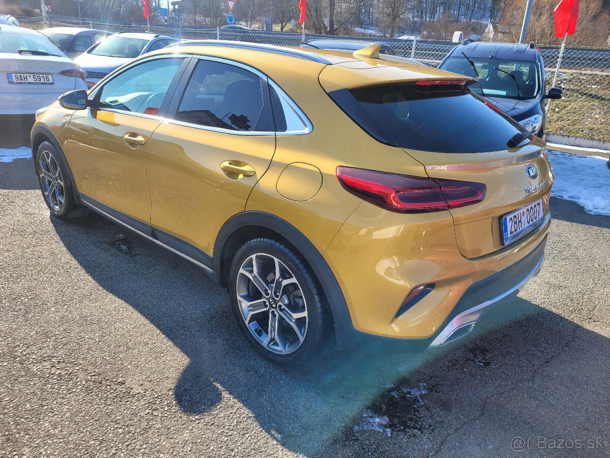 Kia XCee´d, 1,6CRDI 100KW EXCLUSIV 46000KM - 2