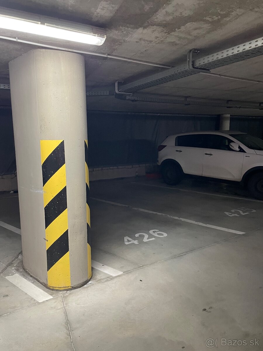 Parkovacie státie v nadzemnej garáži Bajkalská - 2