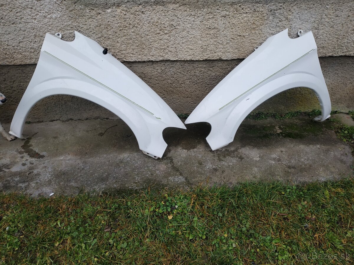 Chrysler Voyager blatníky - 2