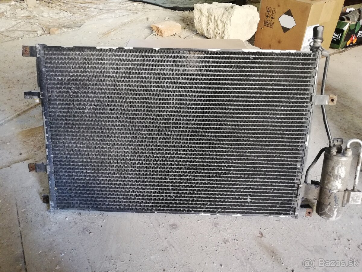 VOLVO XC90 klimovy chladič - 2