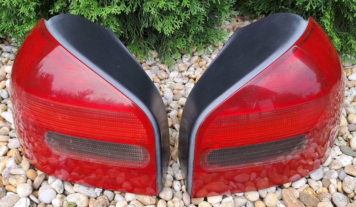 ZADNÉ SVETLÁ - AUDI A3 8L - 2