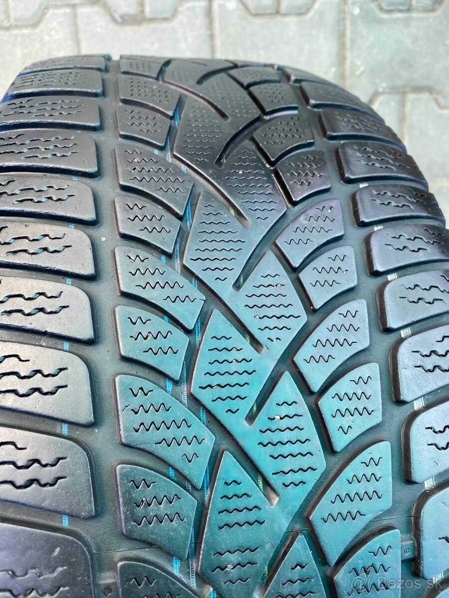 235/45 r19 zimné Dunlop 99V - 2
