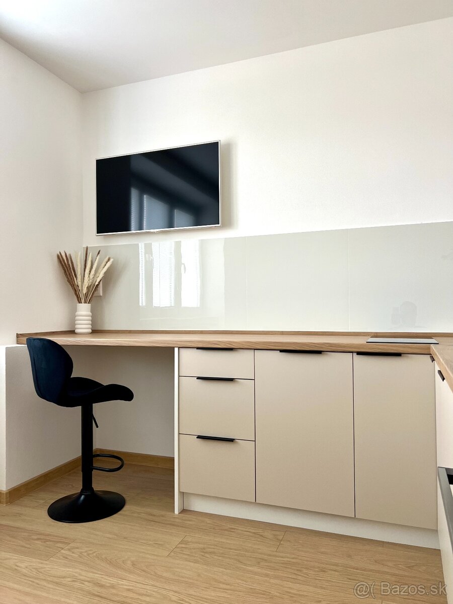 REZERVOVANÉ Exkluzívny byt, garsónka NMnV so záhradkou - 2