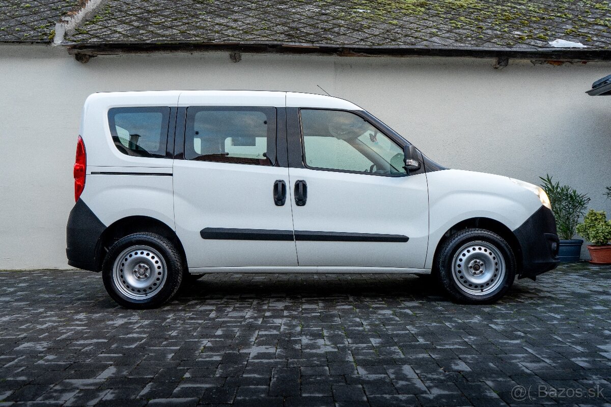 Opel combo tour 1.4 - 2
