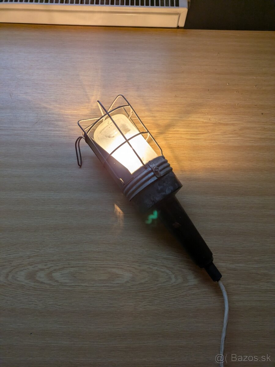 Retro lampa do pivnice alebo garáže - 2