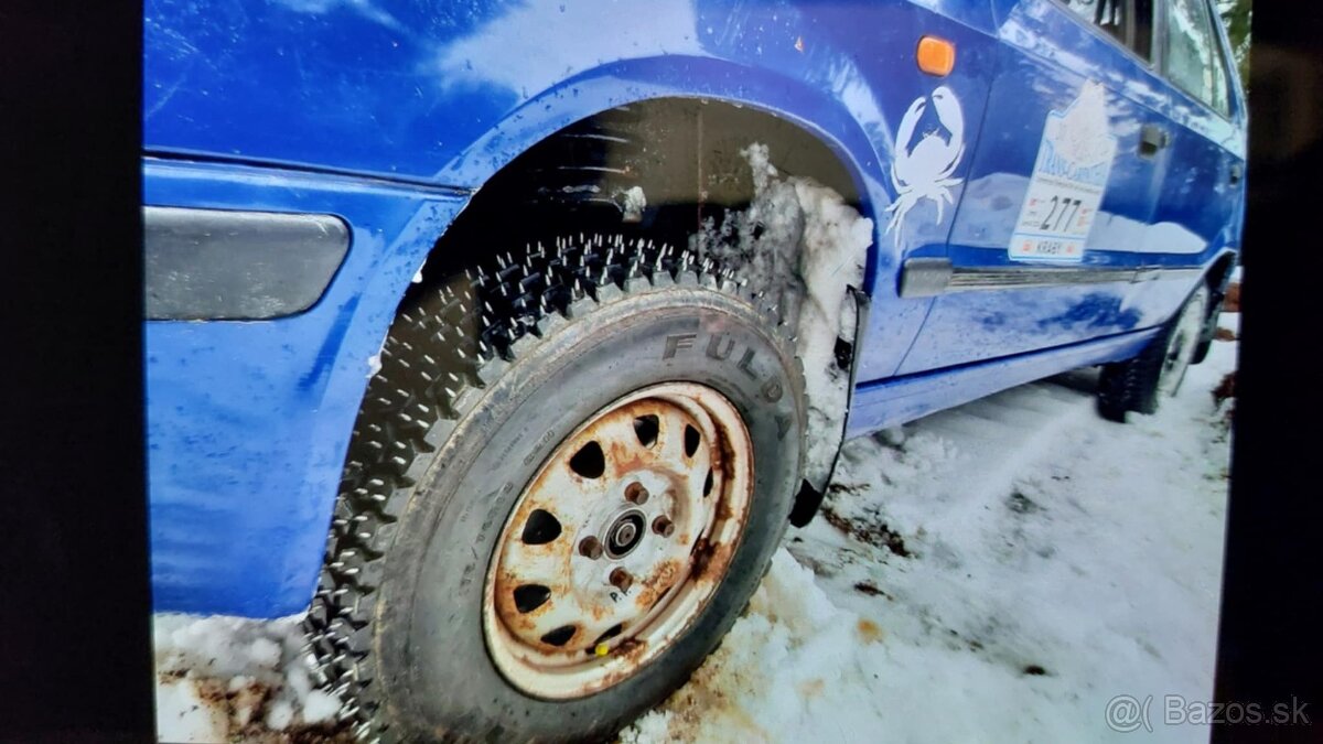 Zimne pneu 205/60 r13 špice,hroty, - 2