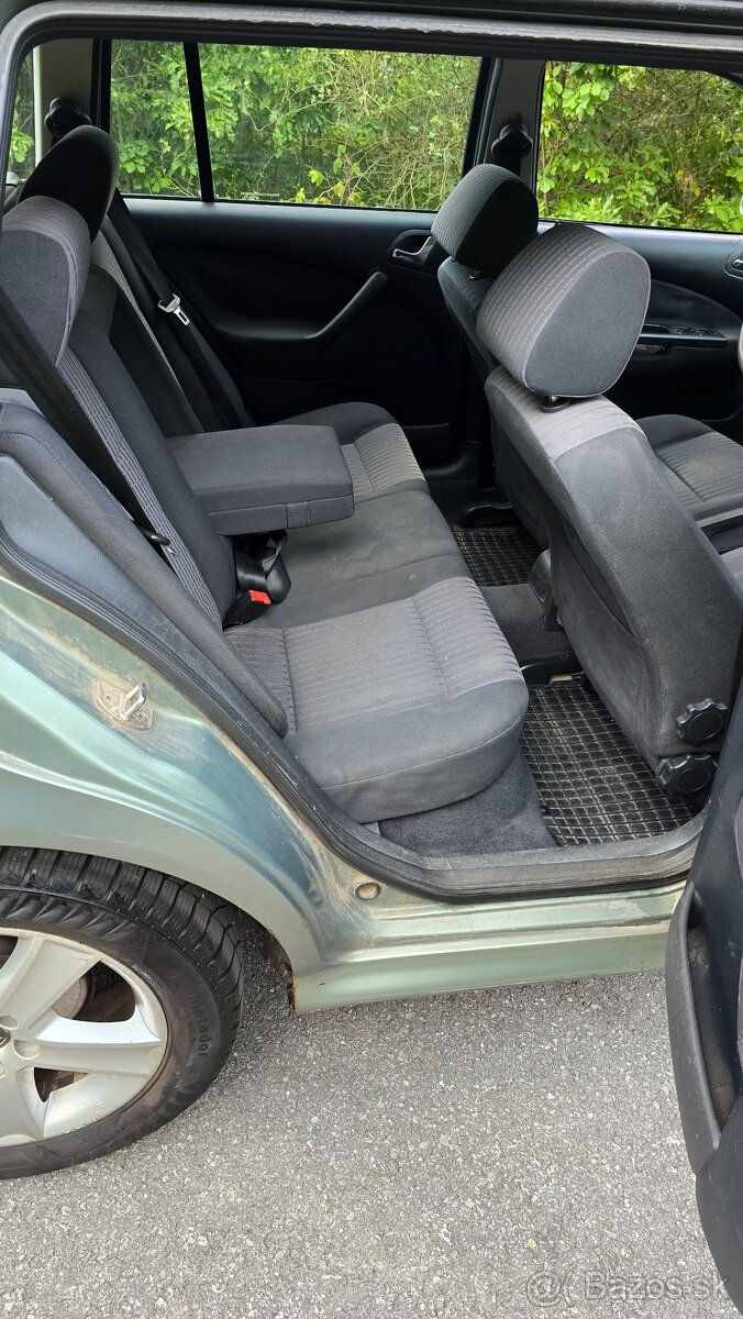 zadne sedacky skoda octavia 1 - 2