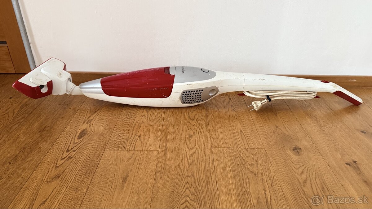 Tyčivý vysávač ELECTROLUX elektricky 1400W - 2