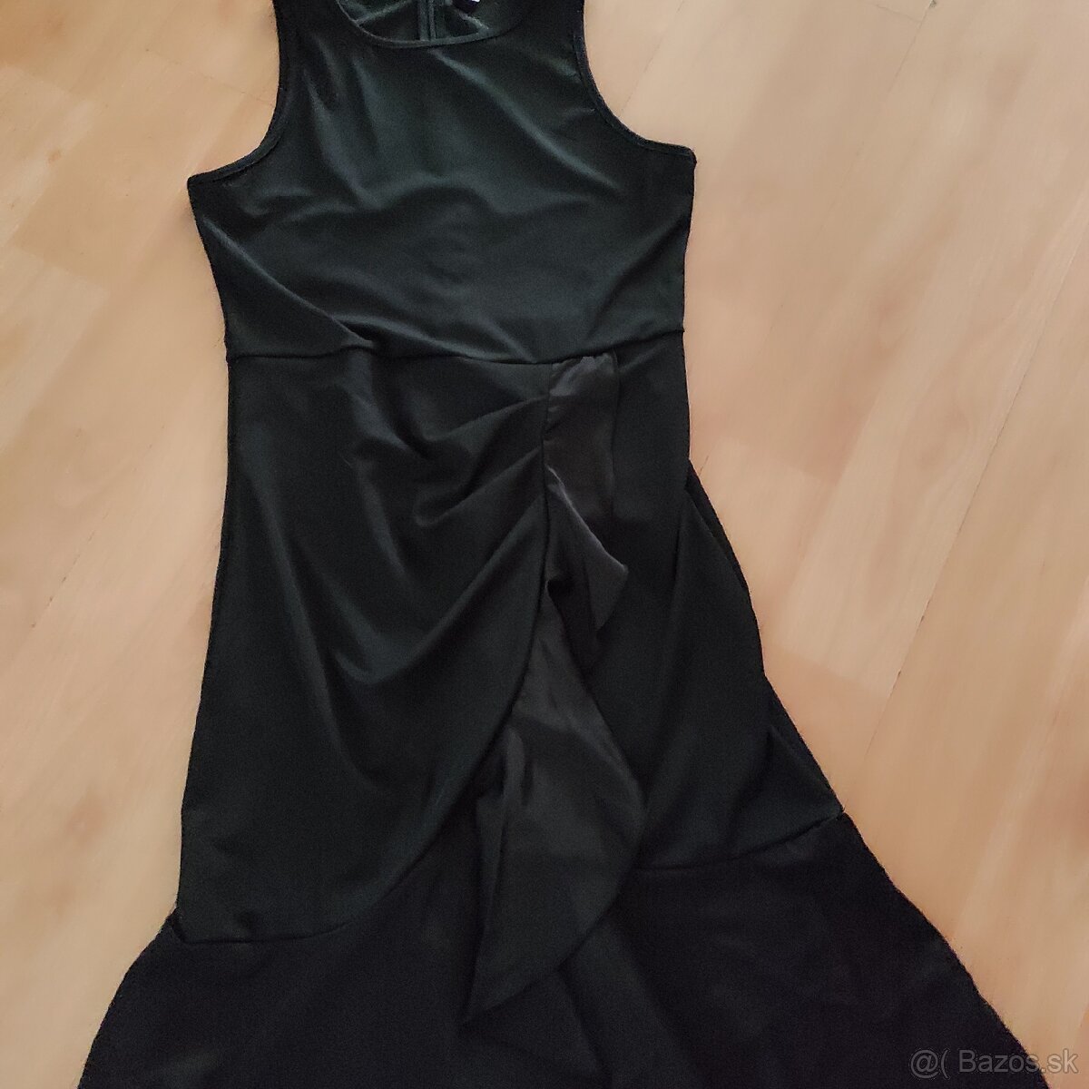 Čierne elegantné šaty - 2