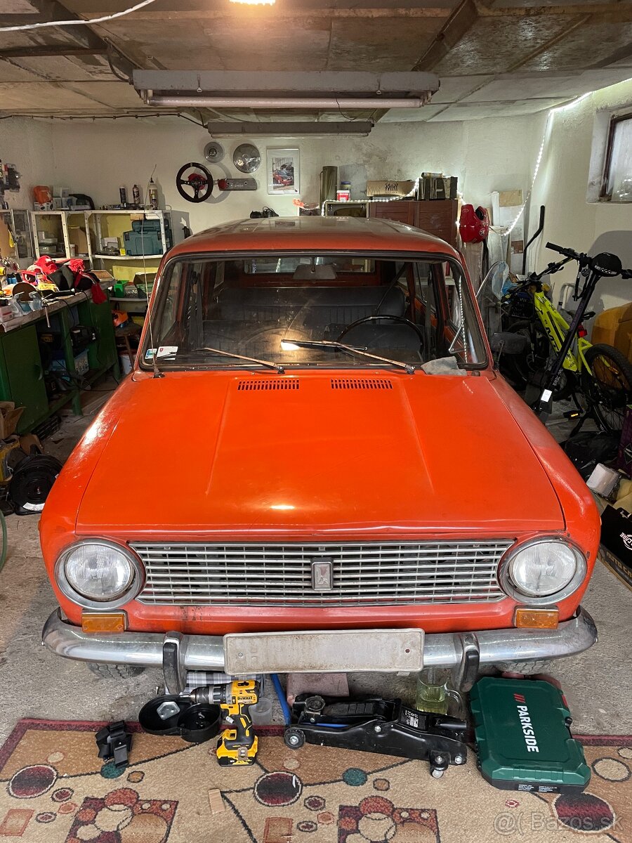 LADA 2102 1200 COMBI - 2