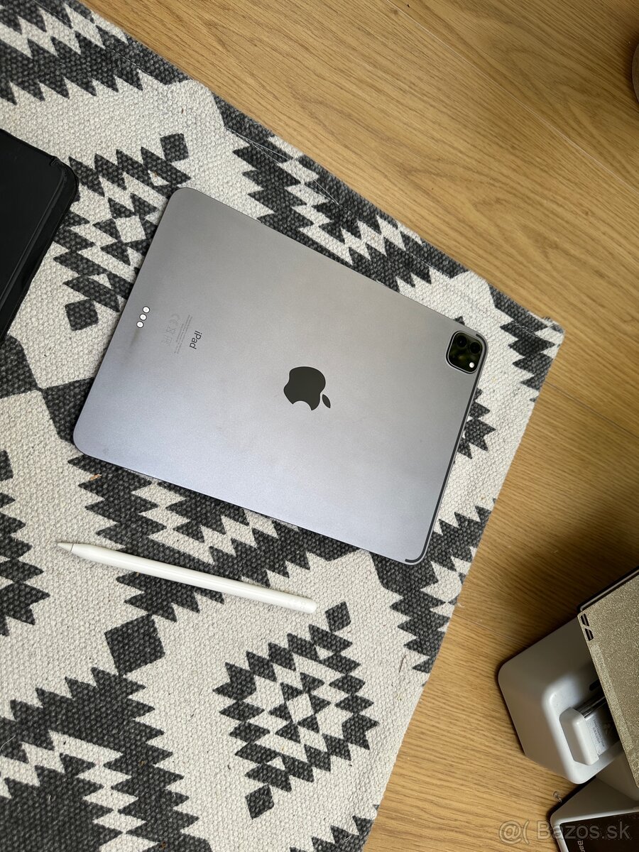 iPad Pro 11"(2. gen)+Apple Pencil a klávesnica - 2