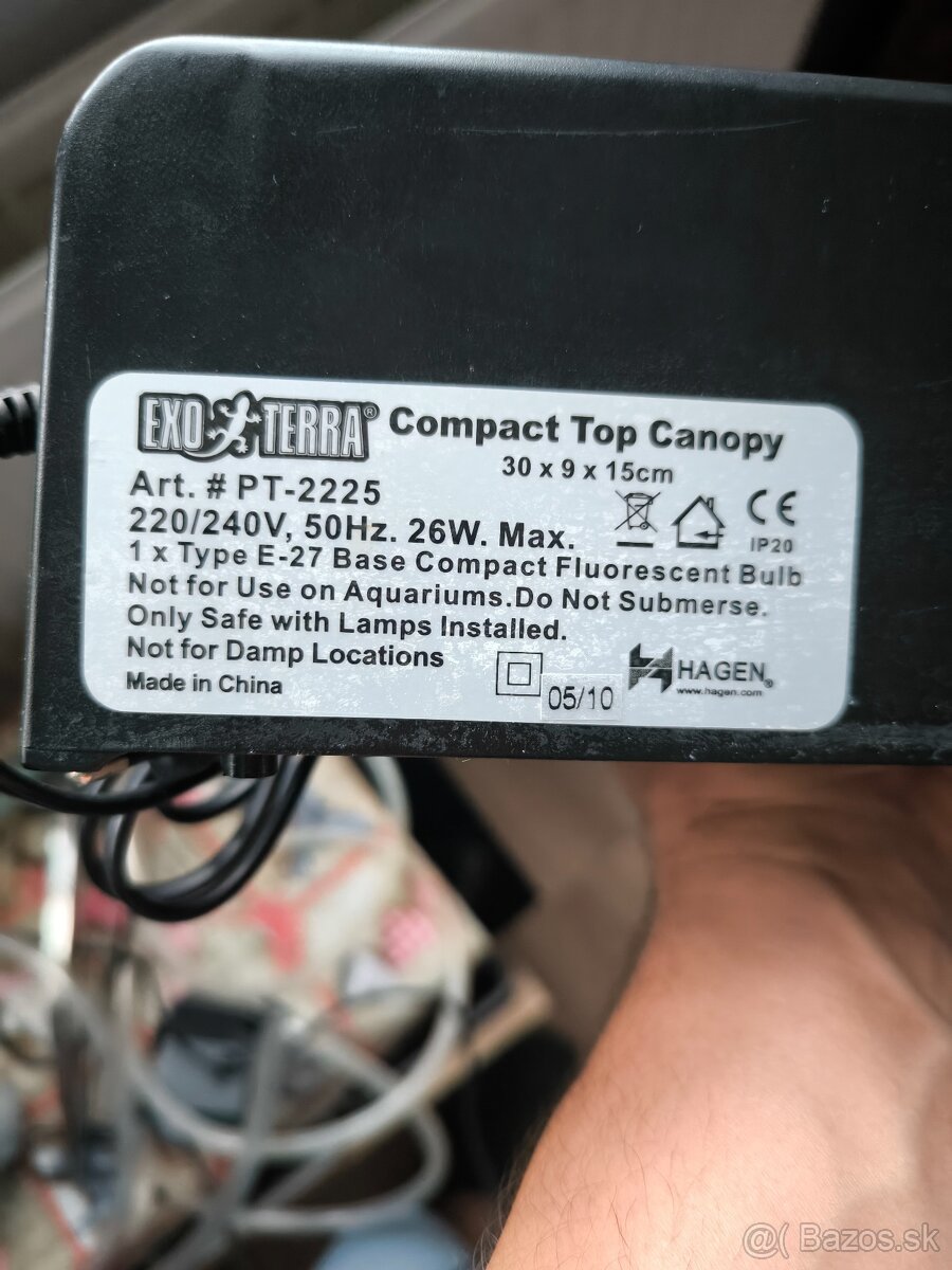 Exo Terra Compact Top Canopy - 2