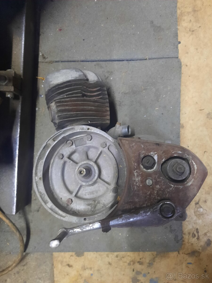 Triumph 125 - 2